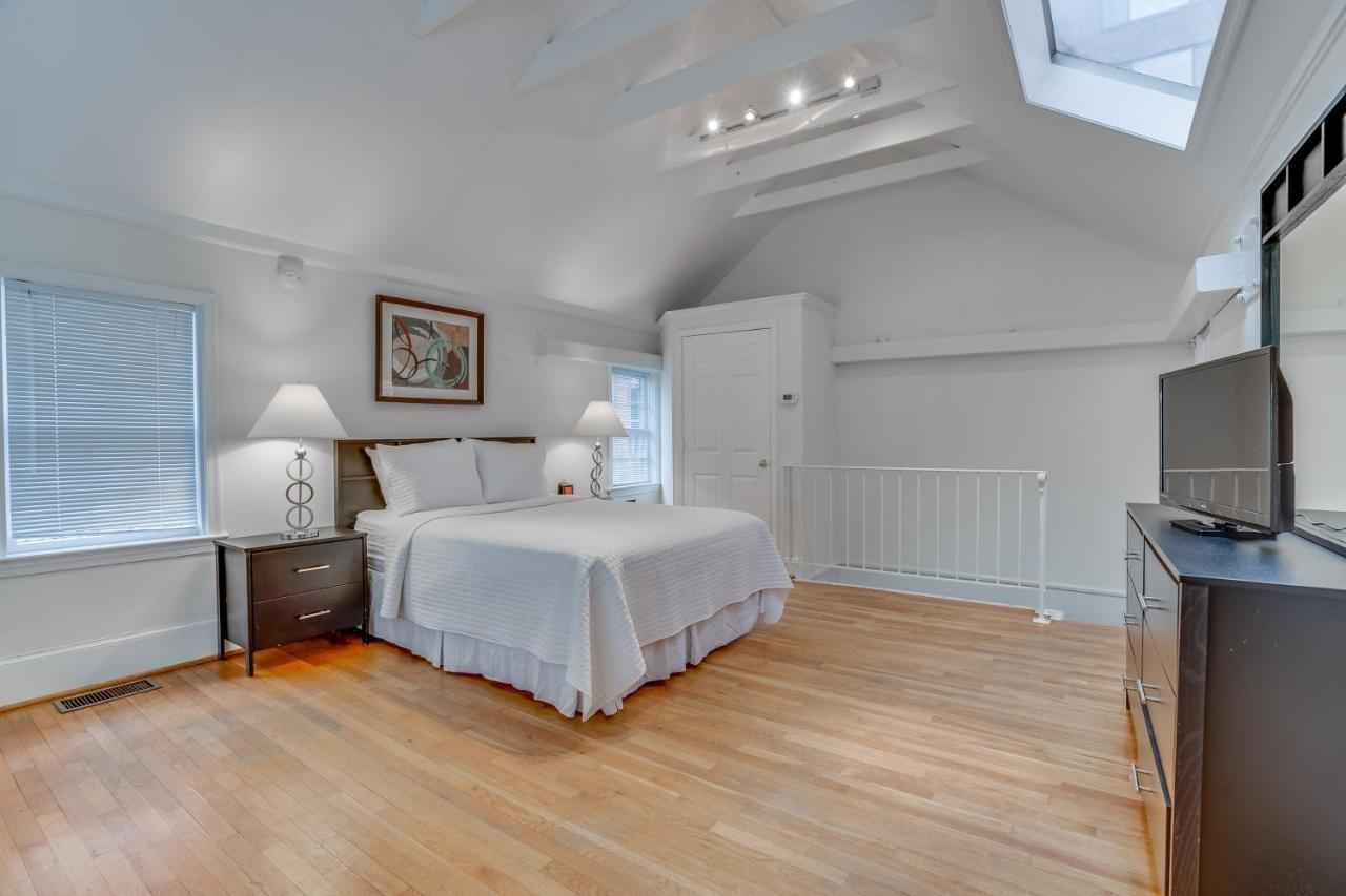 Apartment Close To Circle 30 Days Stays