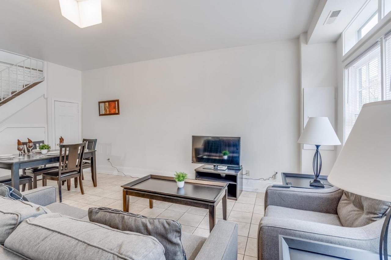 Apartment Close To Circle 30 Days Stays
