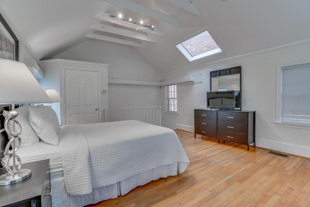 Apartment Close To Circle 30 Days Stays *